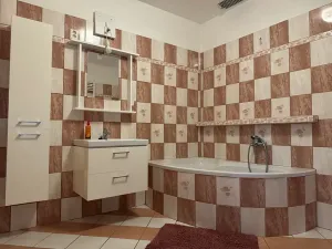 Pronájem bytu 2+1, Kokory, 64 m2