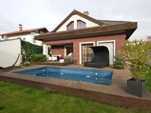 Pronájem domu, Praha - Modřany, Herrmannova, 230 m2