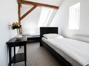 Prodej obchodního prostoru, Břežany I, 590 m2