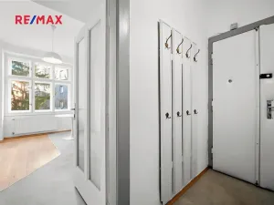 Prodej bytu 2+kk, Praha - Vršovice, Vršovické náměstí, 38 m2