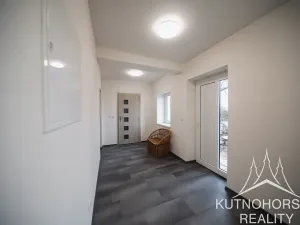 Prodej rodinného domu, Červené Pečky, Husova, 177 m2