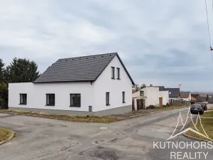 Prodej rodinného domu, Červené Pečky, Husova, 177 m2