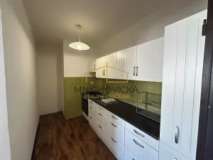 Prodej bytu 3+1, Praha - Vinohrady, Francouzská, 64 m2