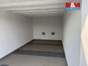 Pronájem garáže, Pardubice - Popkovice, 18 m2