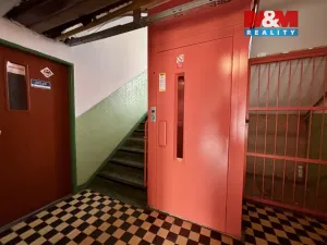 Prodej bytu 2+1, Chomutov, Dřínovská, 61 m2