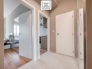 Prodej bytu 2+kk, Praha - Strašnice, Černokostelecká, 40 m2