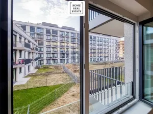 Pronájem bytu 2+kk, Praha - Vysočany, Kolbenova, 55 m2