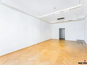 Pronájem kanceláře, Praha - Hradčany, Loretánské náměstí, 36 m2