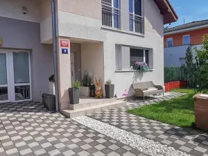 Prodej rodinného domu, Praha - Újezd nad Lesy, Lutínská, 18 m2