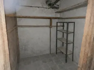 Pronájem skladu, Praha - Žižkov, Jeseniova, 3 m2