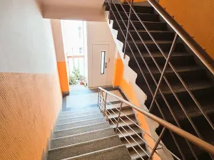 Pronájem bytu 2+kk, Praha - Holešovice, V zákoutí, 42 m2