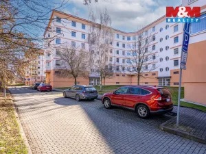 Prodej bytu 1+kk, Praha, Nad Okrouhlíkem, 49 m2