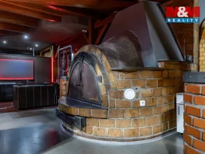 Prodej restaurace, Černotín, 2100 m2