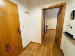 Pronájem bytu 1+1, Praha - Žižkov, Husitská, 34 m2