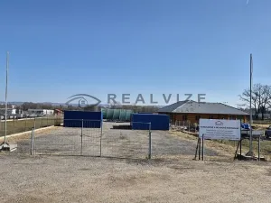 Pronájem komerčního pozemku, Planá, 1983 m2