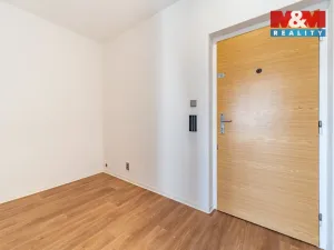 Pronájem bytu 2+1, Cheb, Boženy Němcové, 64 m2