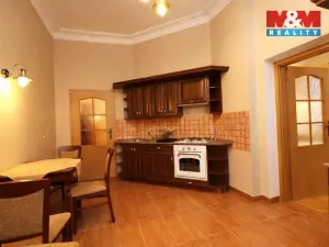 Pronájem bytu 1+1, Karlovy Vary, Svahová, 50 m2