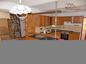 Prodej rodinného domu, Ostrov, 190 m2