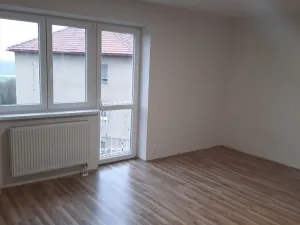 Pronájem bytu 3+kk, Staňkovice, Sídliště, 52 m2