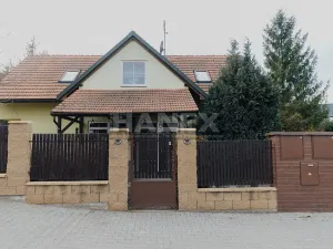 Prodej rodinného domu, Statenice, Úvozová, 192 m2