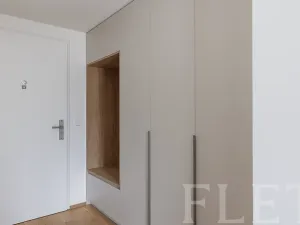 Pronájem bytu 2+kk, Praha - Smíchov, Luciana Blagy, 55 m2