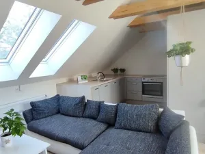 Prodej vícegeneračního domu, Hředle, 398 m2