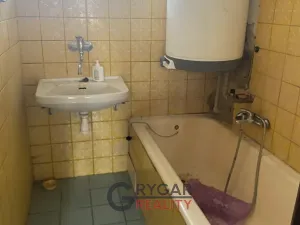 Prodej rodinného domu, Jeviněves, 130 m2