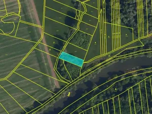 Dražba pole, Klokočí, 1391 m2