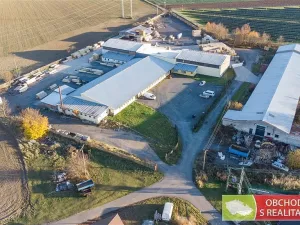 Pronájem skladu, Morašice, 2710 m2