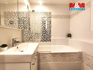 Pronájem bytu 2+kk, Praha - Modřany, Krouzova, 53 m2