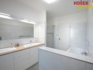 Prodej rodinného domu, Pohořelice, U Větrolamu, 160 m2