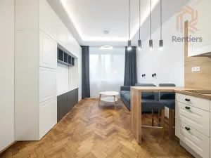 Pronájem bytu 1+kk, Praha - Střešovice, Myslbekova, 30 m2