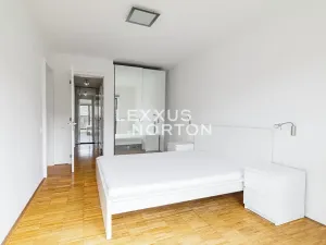 Pronájem bytu 2+kk, Praha - Žižkov, Prokopova, 58 m2