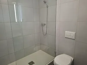 Pronájem bytu 1+kk, Praha, Pod altánem, 31 m2