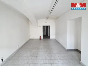 Pronájem obchodního prostoru, Karlovy Vary - Rybáře, Sokolovská, 34 m2