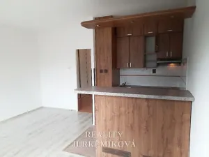 Pronájem bytu 2+kk, Praha - Modřany, Urbánkova, 49 m2