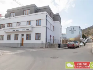 Pronájem bytu 3+kk, Praha, Na Výšince, 50 m2