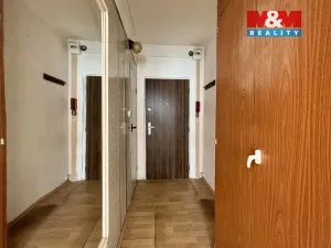 Prodej bytu 1+kk, Postoloprty, Jiráskovo náměstí, 19 m2