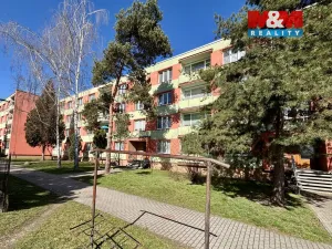 Prodej bytu 1+kk, Postoloprty, Jiráskovo náměstí, 19 m2