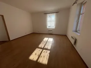 Pronájem bytu 2+1, Liberec, Raisova, 68 m2