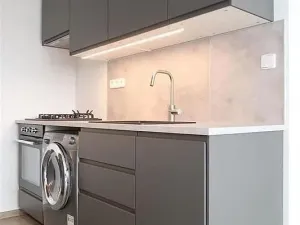 Pronájem bytu 2+kk, Praha, Pujmanové, 40 m2