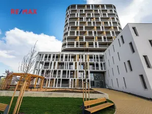 Pronájem bytu 2+kk, Praha - Modřany, Mezi vodami, 56 m2