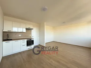 Prodej bytu 1+kk, Praha - Letňany, Třinecká, 41 m2