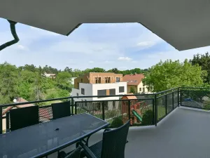Pronájem vily, Praha - Stodůlky, Ke Koh-i-nooru, 300 m2