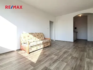 Pronájem bytu 2+kk, Praha - Písnice, Na okruhu, 50 m2