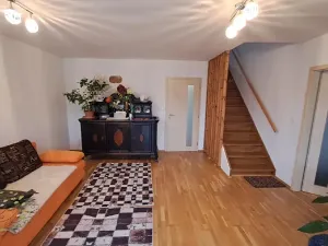 Prodej rodinného domu, Tišice, Hasičská, 150 m2