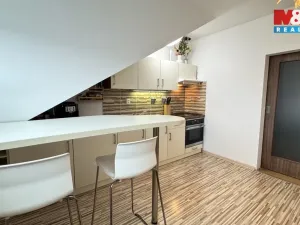 Pronájem bytu 2+kk, Olomouc, Hodolanská, 51 m2