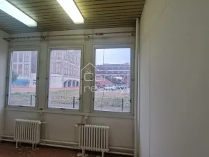 Pronájem kanceláře, Pardubice, Mezi Mosty, 65 m2