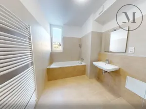 Pronájem bytu 3+kk, Hluboká nad Vltavou, U Parku, 82 m2