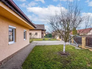 Prodej rodinného domu, Praha - Písnice, V zákopech, 294 m2